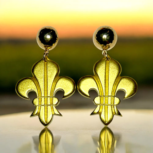 “Fleur Royale” Buffalo Horn & Gold Lacquer Earrings